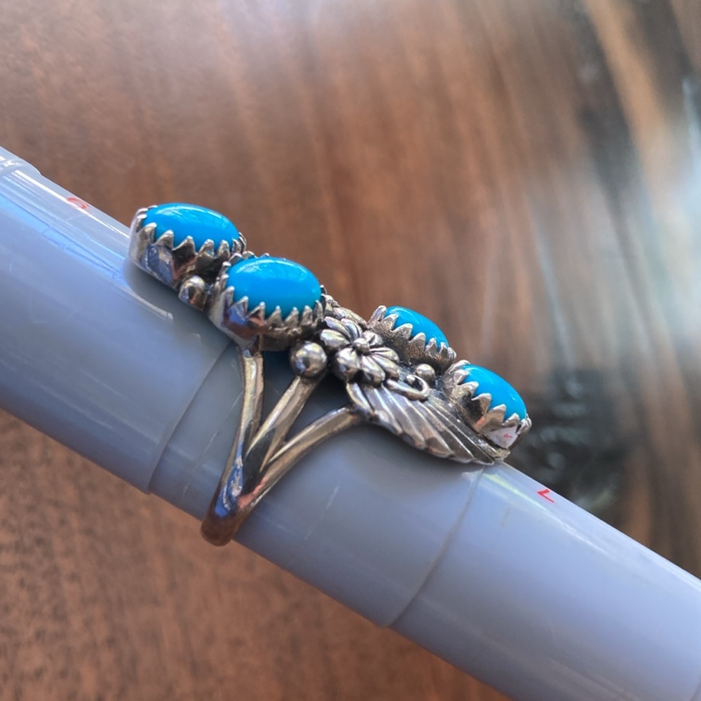 Heavy Turquoise Ring - Picture 4 of 10